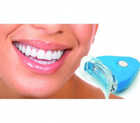 Kit blanqueamiento dientes whitelight  resultados en 20 minutos